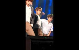 饭拍福利视频在线观看,独家视角，带你领略明星幕后风采